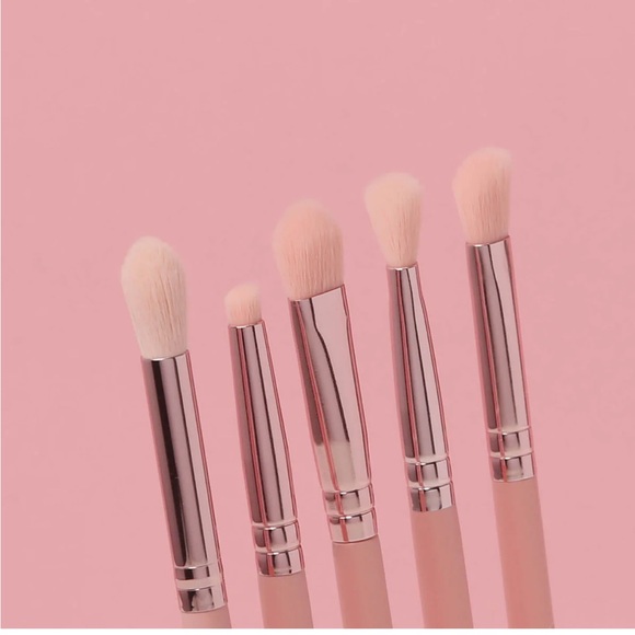 MOTD Cosmetics - In A Blush Blending 5pc Eye Brush Set - Picture 3 of 4